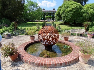 Water feature at Fittleworth House